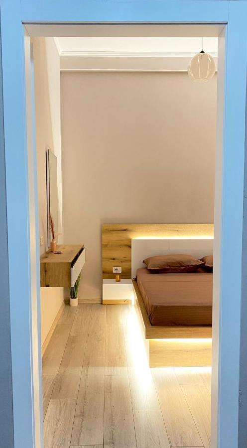 Newly Renovated One Bedroom Apartment In تيرانا المظهر الخارجي الصورة